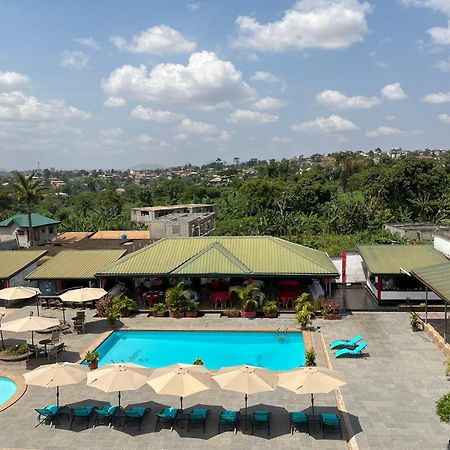 Prodiges Hotel Yaounde Exterior photo