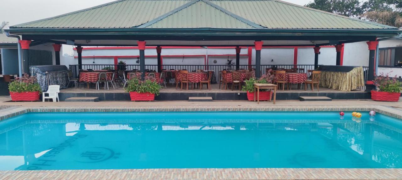 Prodiges Hotel Yaounde Exterior photo