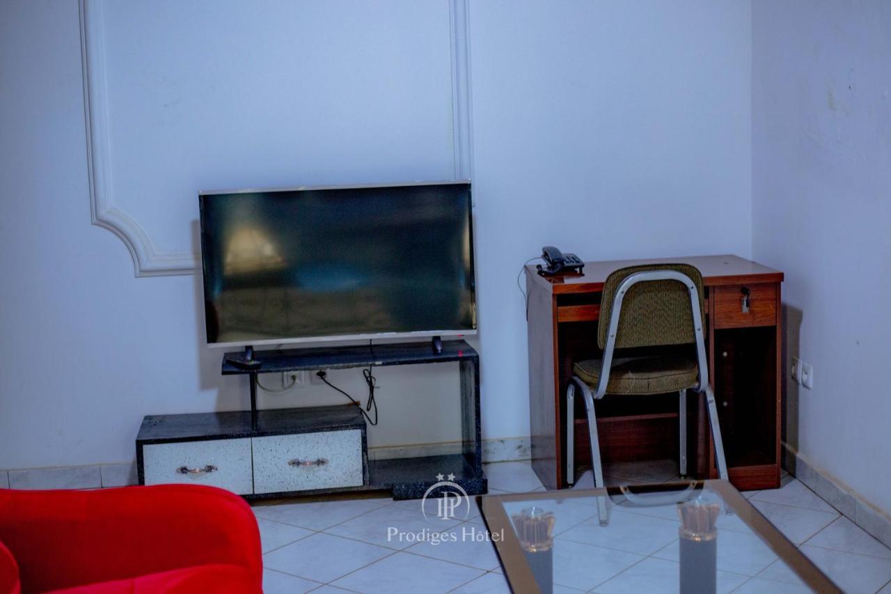 Prodiges Hotel Yaounde Exterior photo
