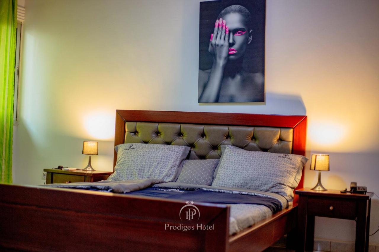 Prodiges Hotel Yaounde Exterior photo