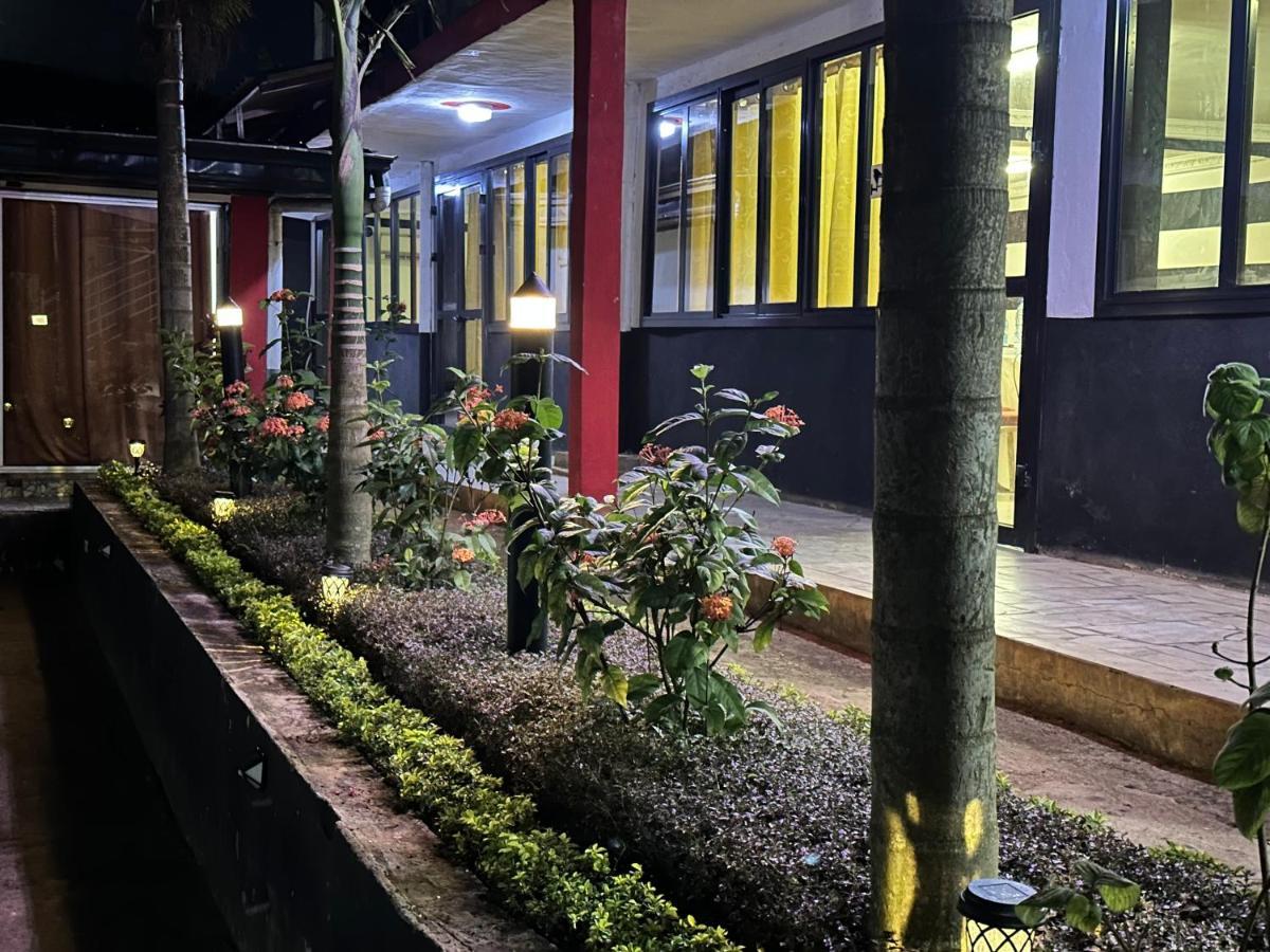 Prodiges Hotel Yaounde Exterior photo