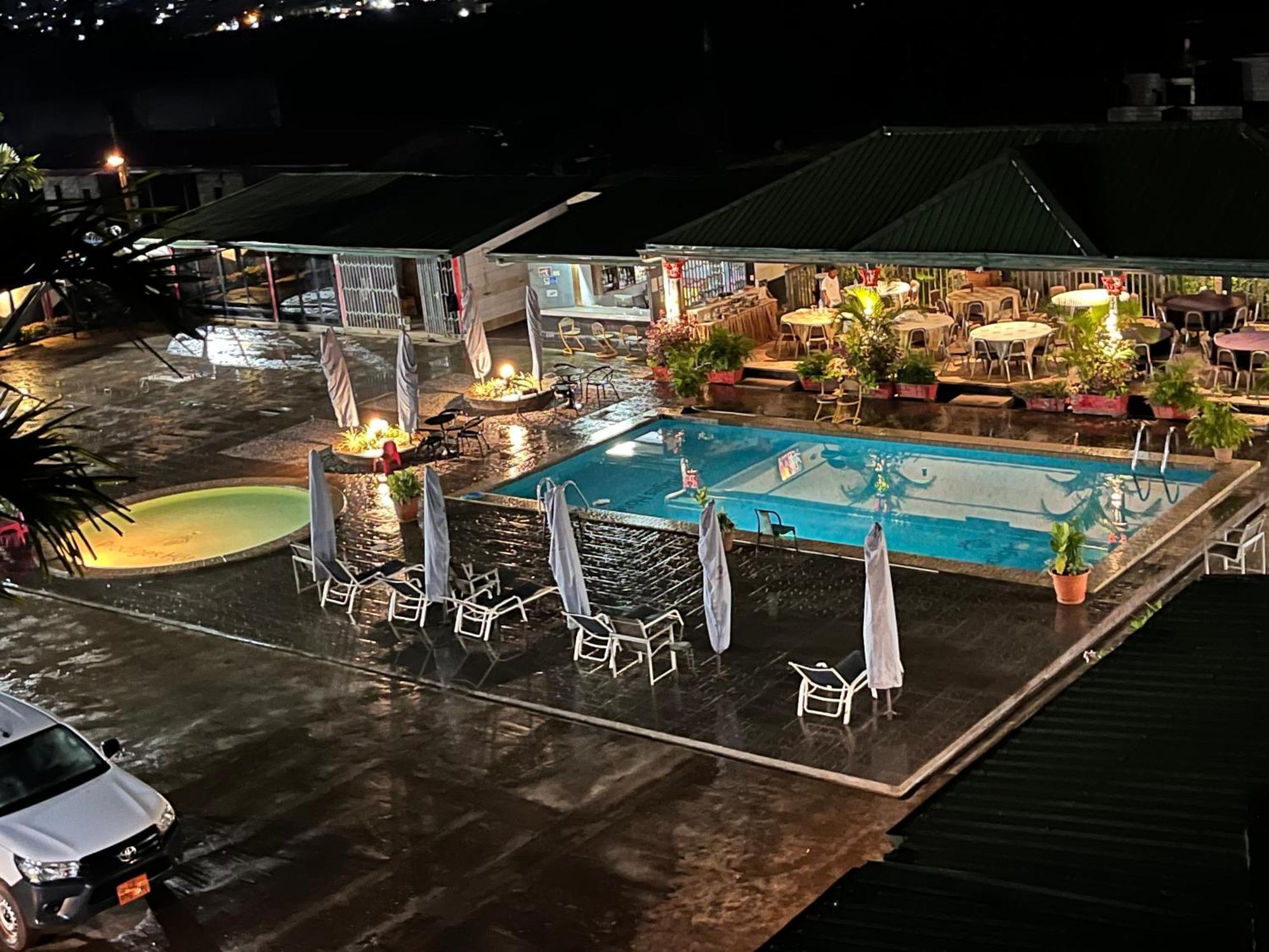 Prodiges Hotel Yaounde Exterior photo